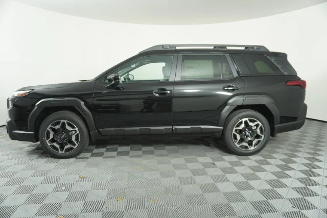 New 2026 CRYSTAL BLACK SILICA Subaru Touring image 4