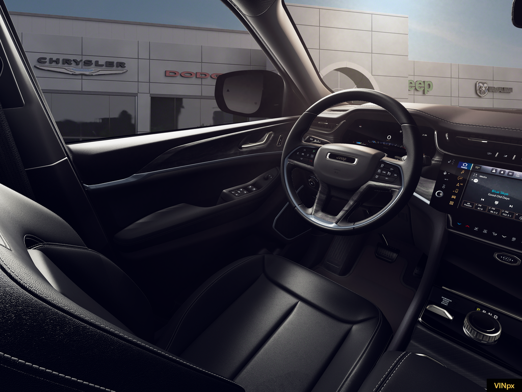 New 2026 Bright White Clear-Coat Exterior Paint Jeep Limited image 19