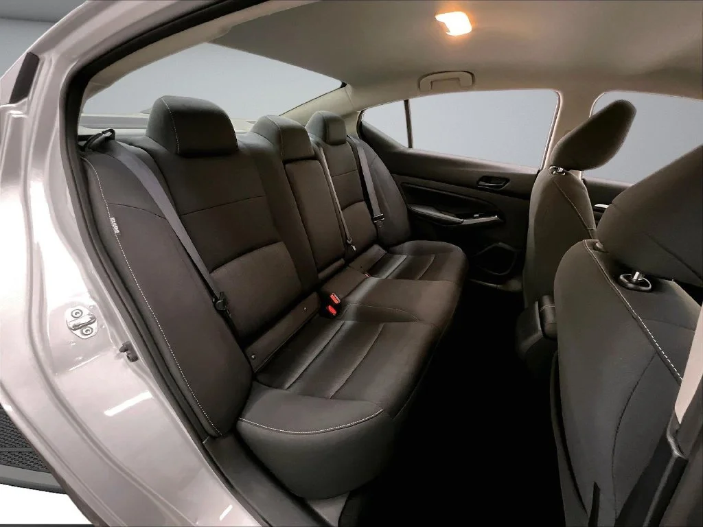Used 2023 Silver Nissan 2.5 SV image 25