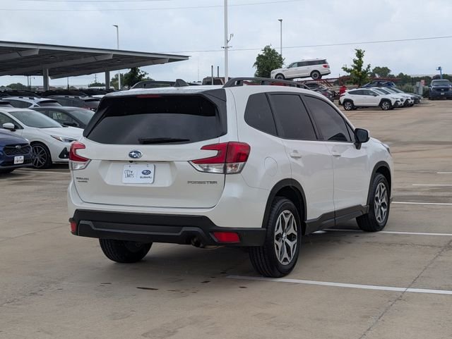 Used 2024 White Subaru Premium image 5