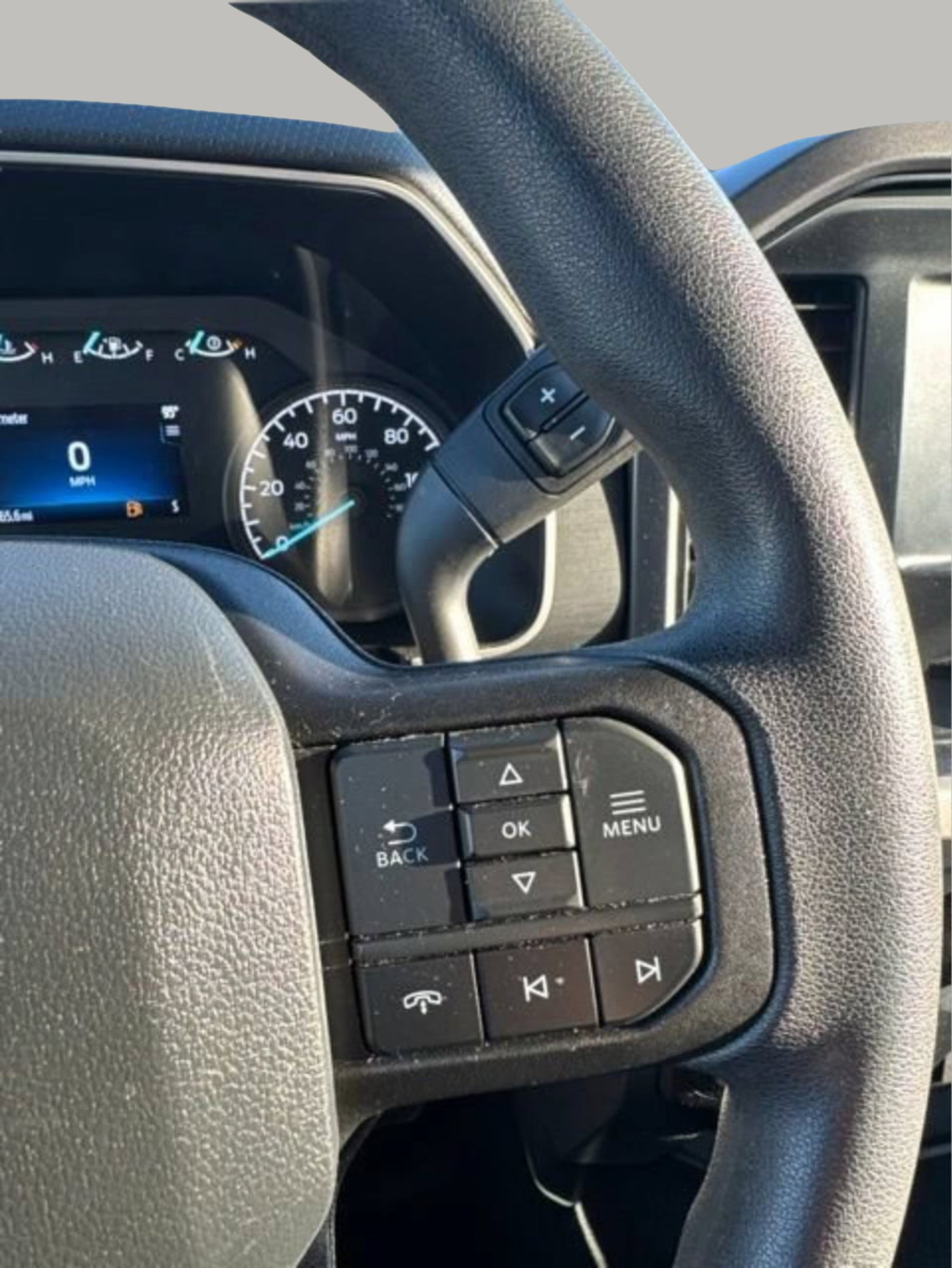 Used 2023 Race Red Ford XLT image 21