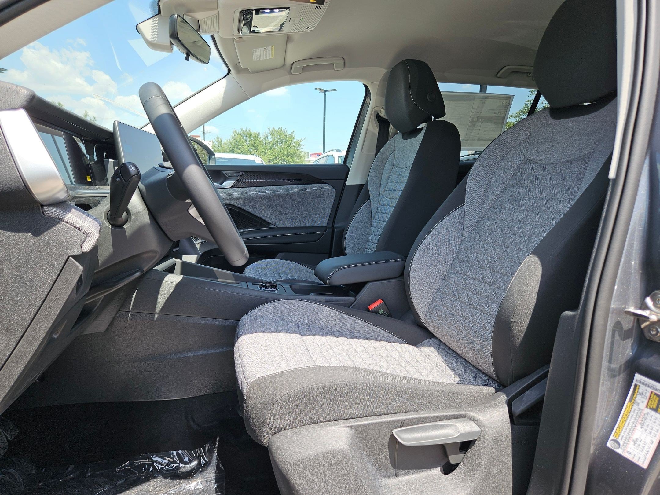 New 2026 Platinum Gray Metallic Volkswagen S image 6