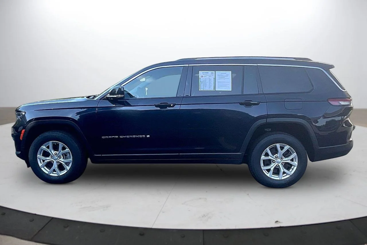 Certified Used 2023 Black Jeep Limited image 5