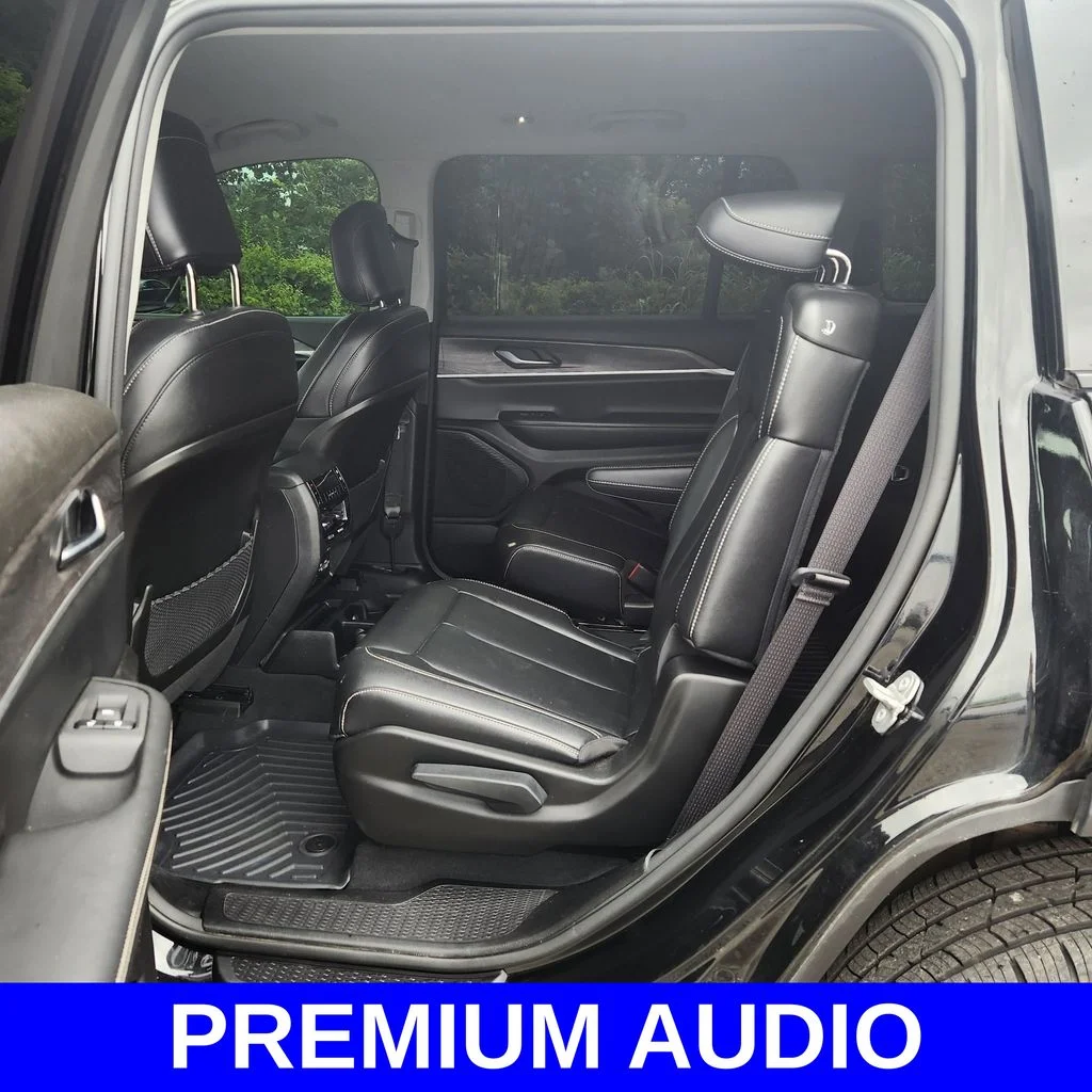 Used 2023 Black Jeep Limited image 12