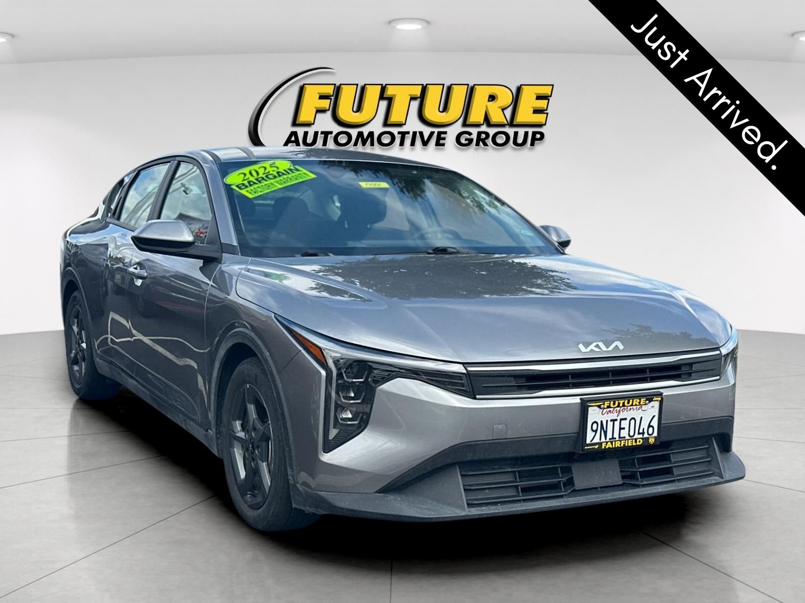 2025 Kia K4 LXS AT's photo
