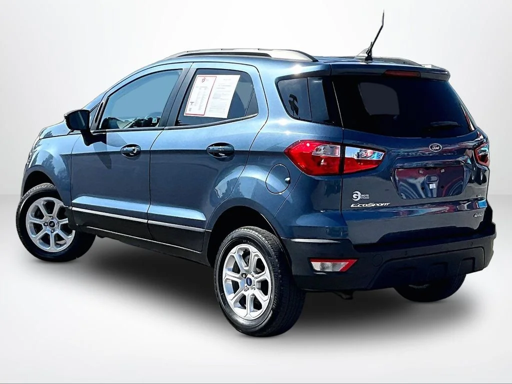Used 2022 Blue Ford SE image 14