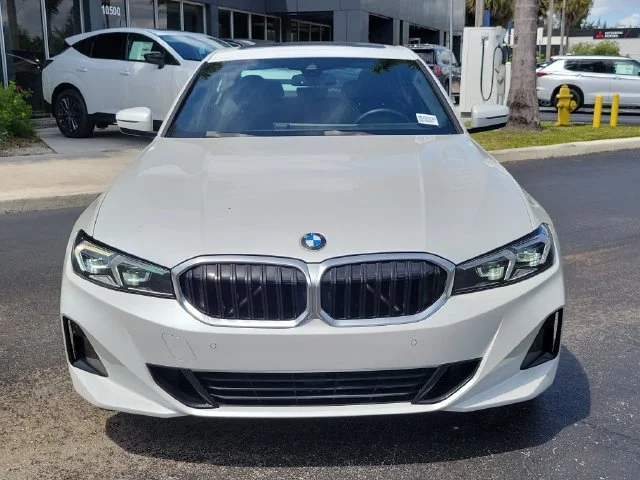 Used 2024 White BMW 330i image 2