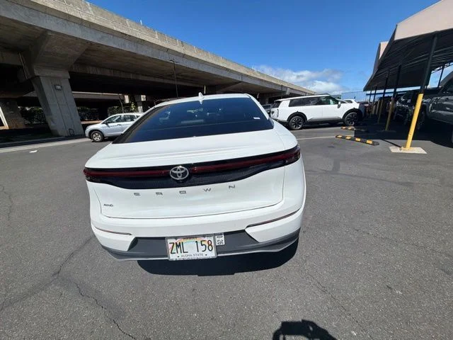 Used 2023 White Toyota XLE image 7
