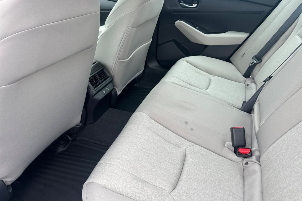 New 2026 Platinum White Pearl Honda LX image 12