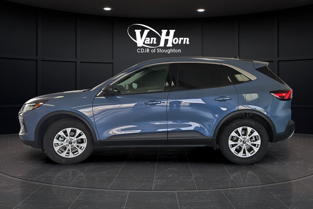 Used 2024 Vapor Blue Ford Active image 4
