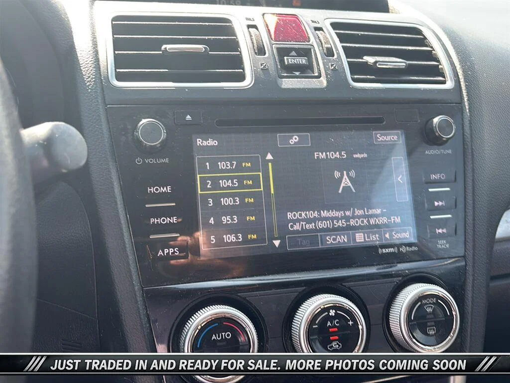 Used 2018 Silver Subaru 2.5i Premium image 5