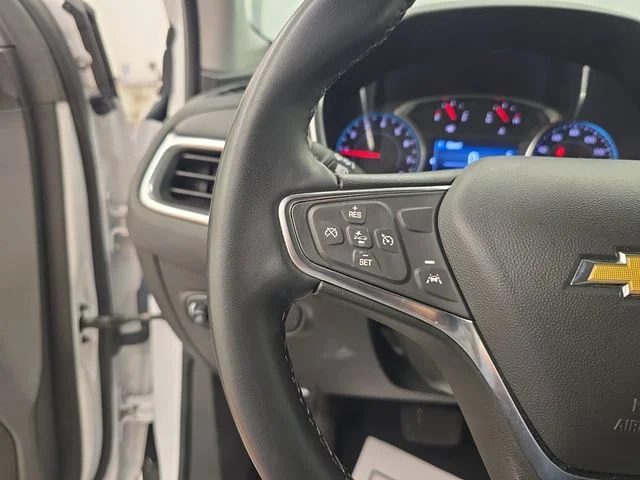 Used 2024 Summit White Chevrolet LT image 31