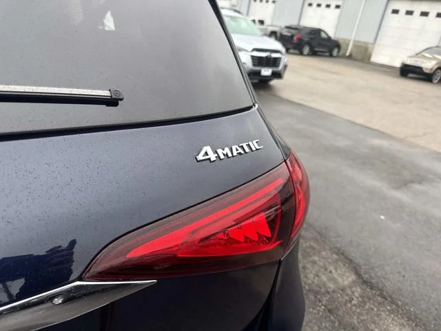 Used 2022 Blue Mercedes-Benz GLE 350 image 11