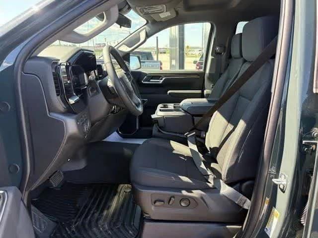 2026 Chevrolet Silverado 1500 LT - Photo 14