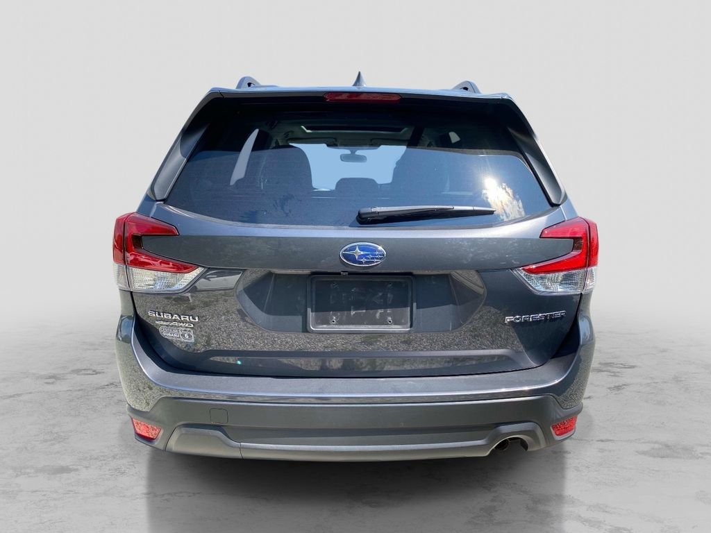 Used 2023 Gray Subaru Premium image 4