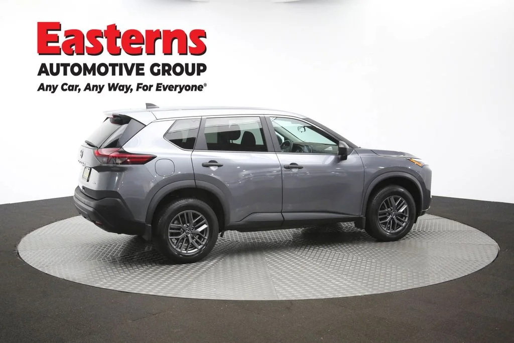 Used 2023 Gray Nissan S image 43