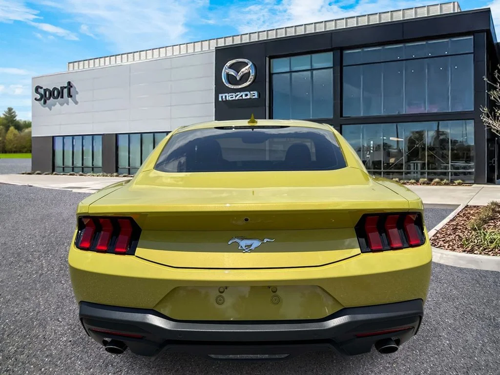 Used 2025 Yellow Ford EcoBoost image 4