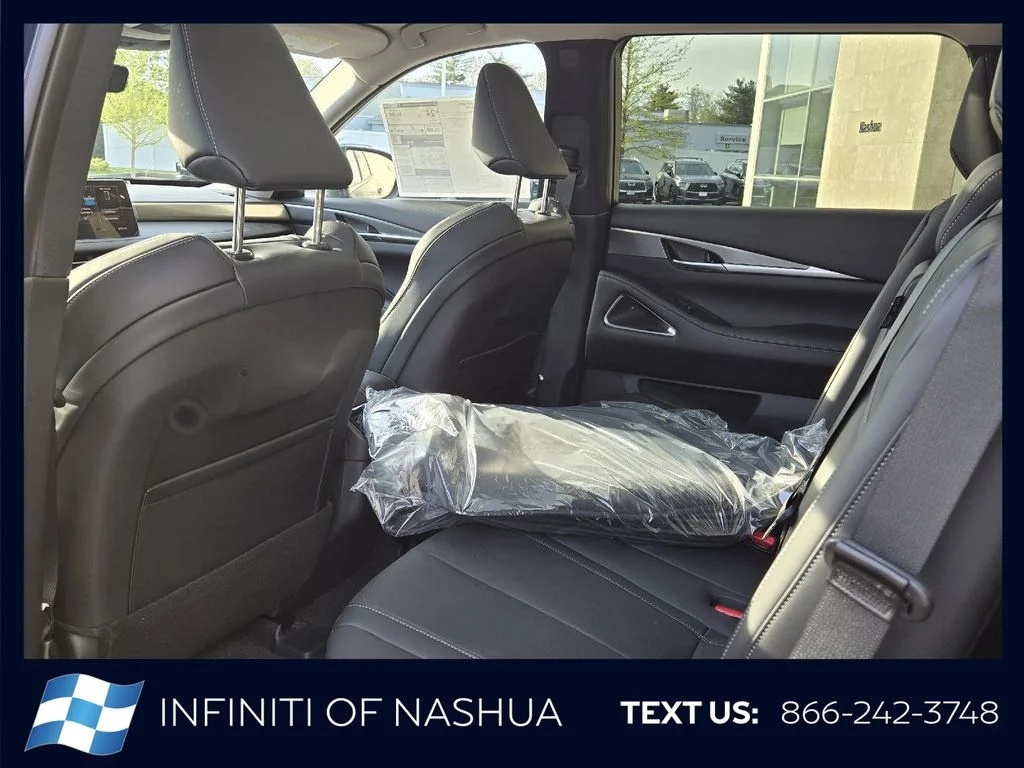 New 2027 GRAND BLUE INFINITI Luxe AWD image 20