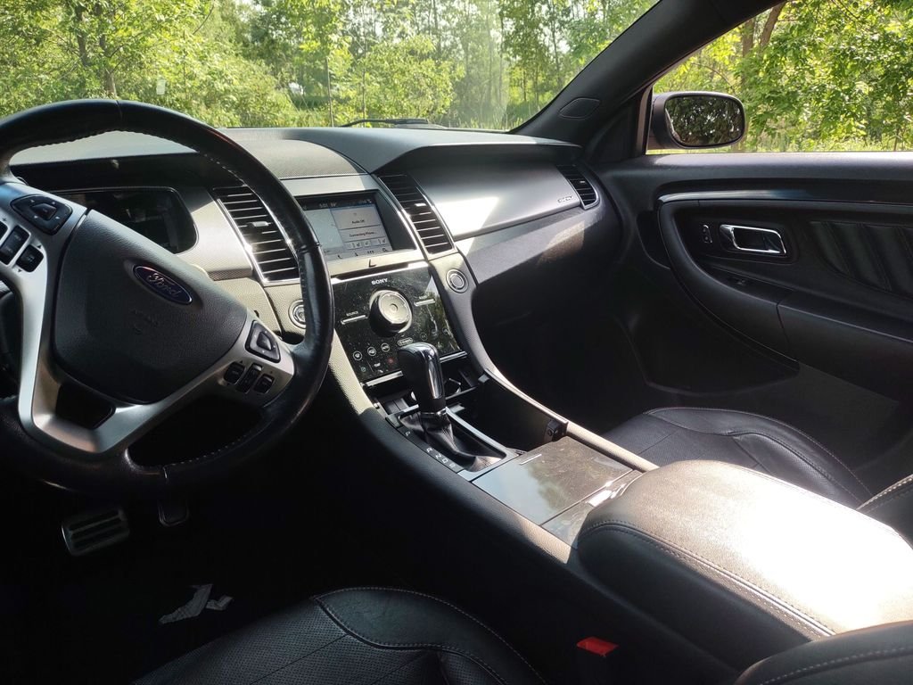Used 2018 Red Ford SHO image 9