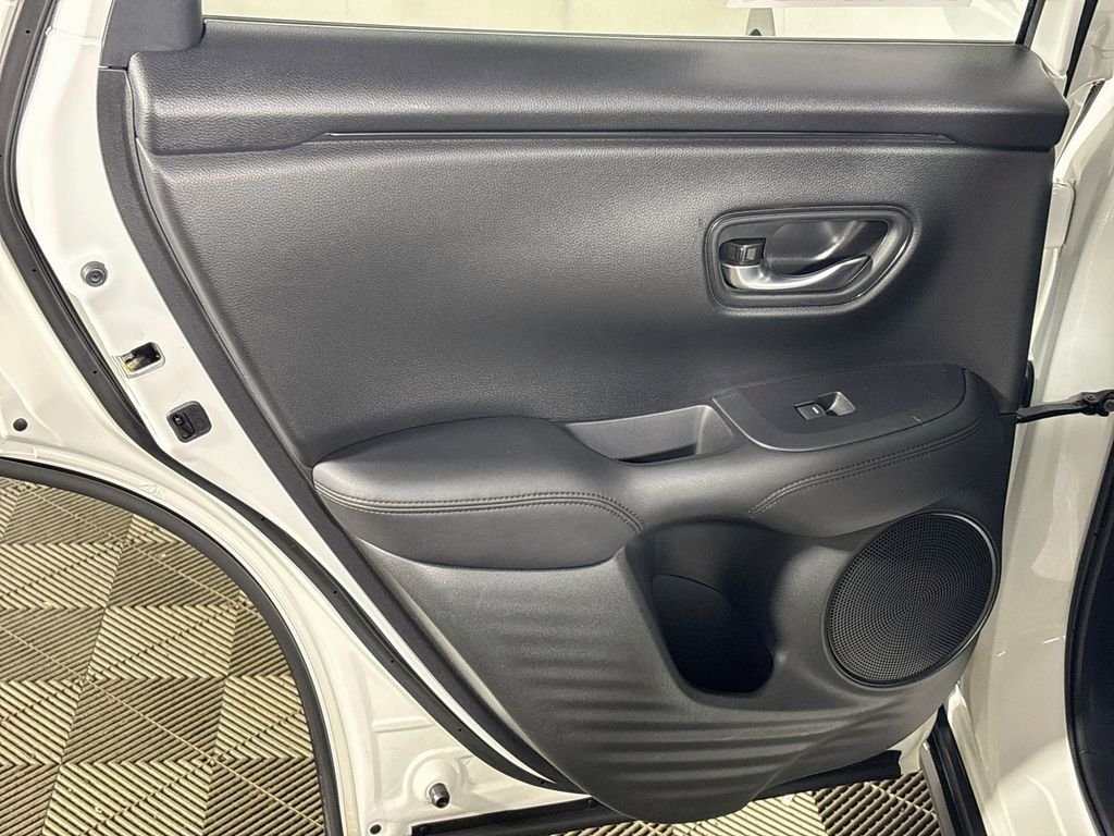 Used 2024 Platinum White Pearl Honda LX image 18