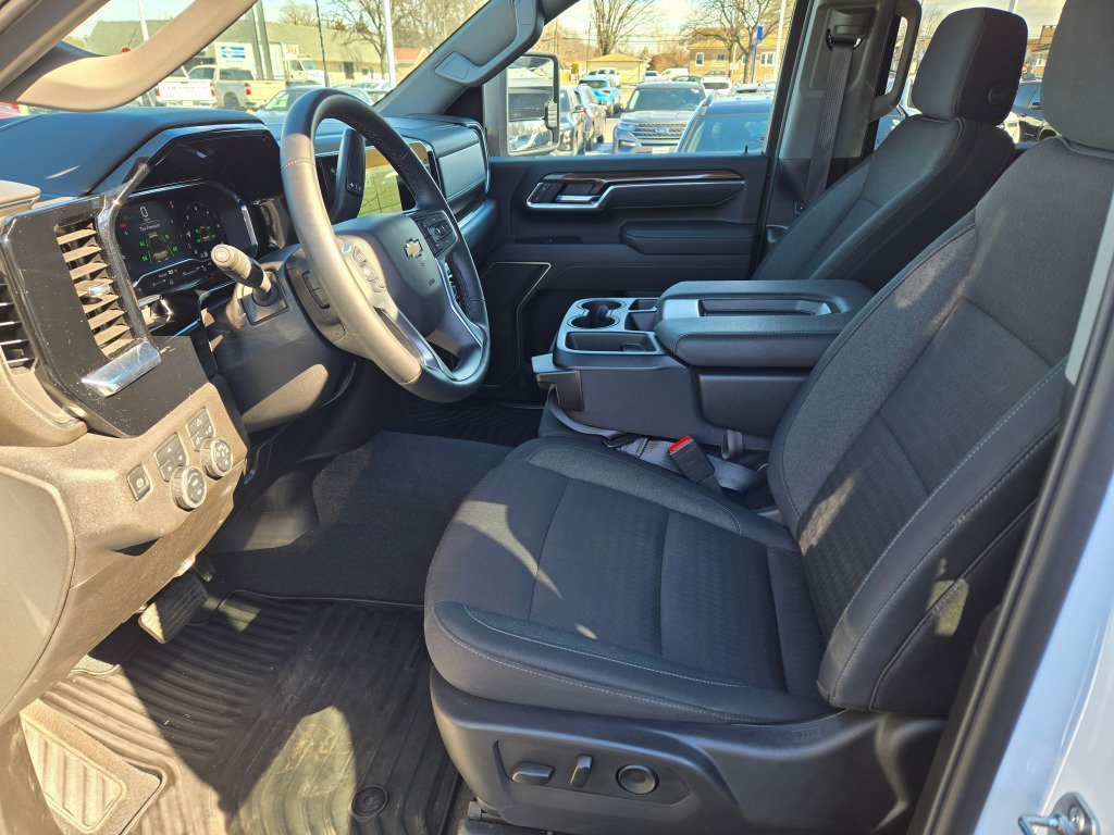 2025 Chevrolet Silverado 2500HD LT - Photo 22
