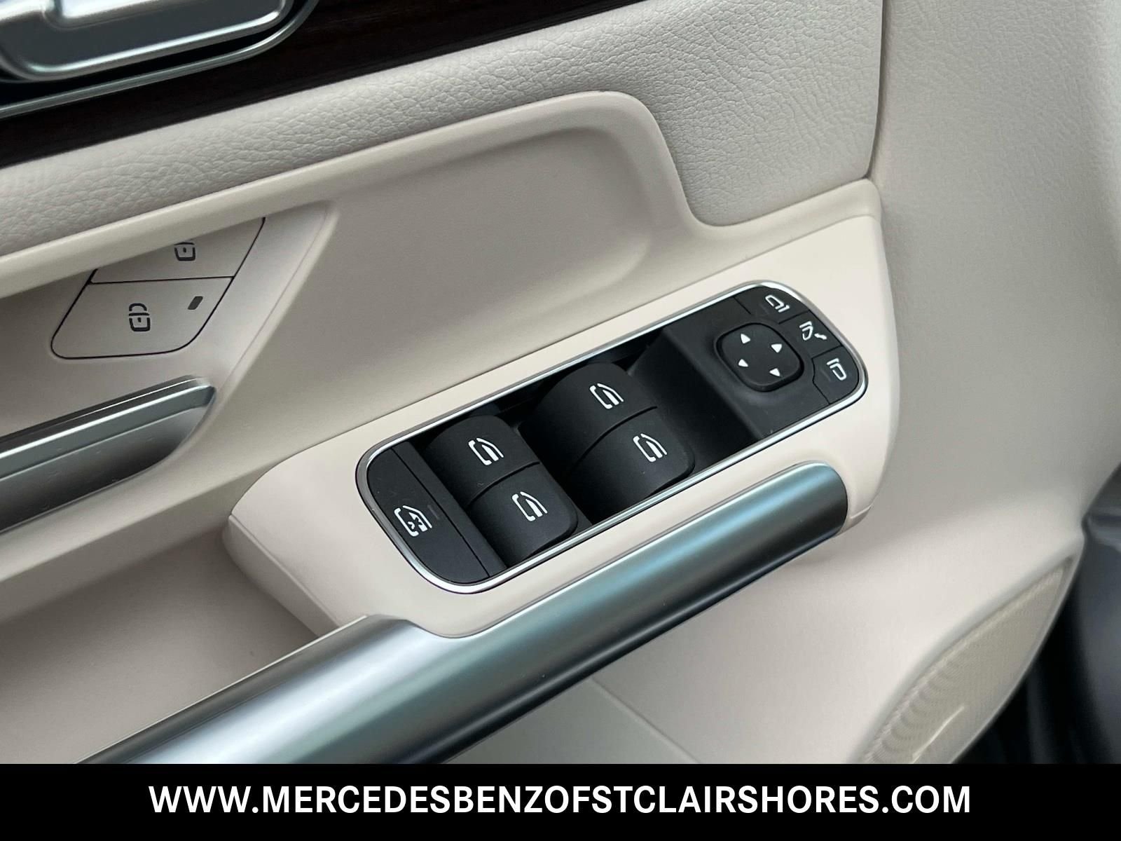 New 2026 Mountain Grey Metallic Mercedes-Benz GLA 250 image 19