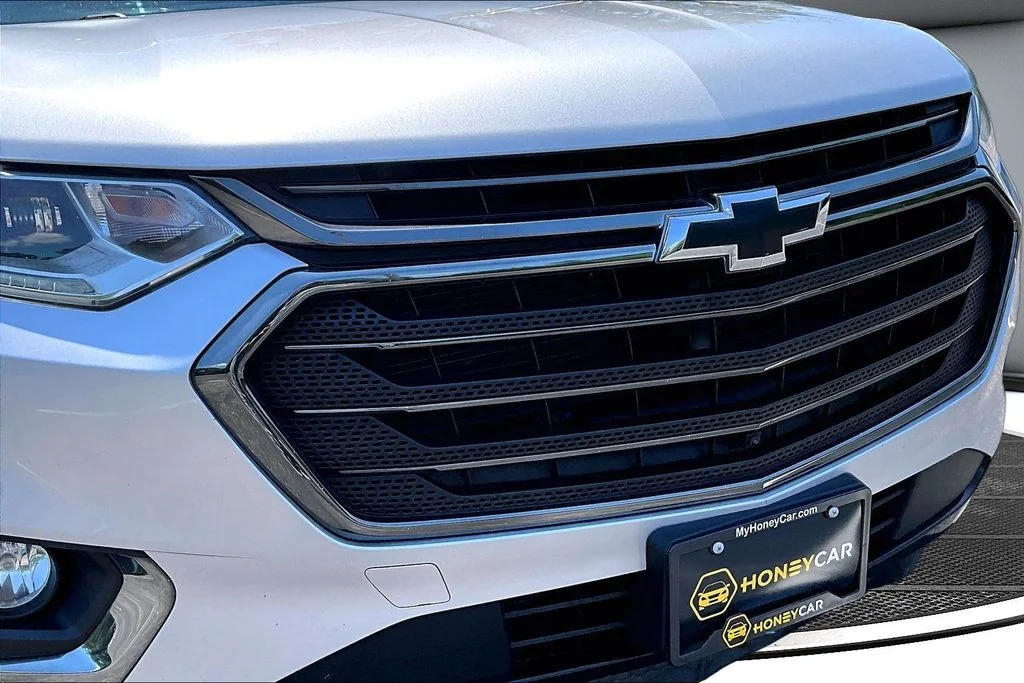 Certified Used 2019 Silver Chevrolet Premier image 34