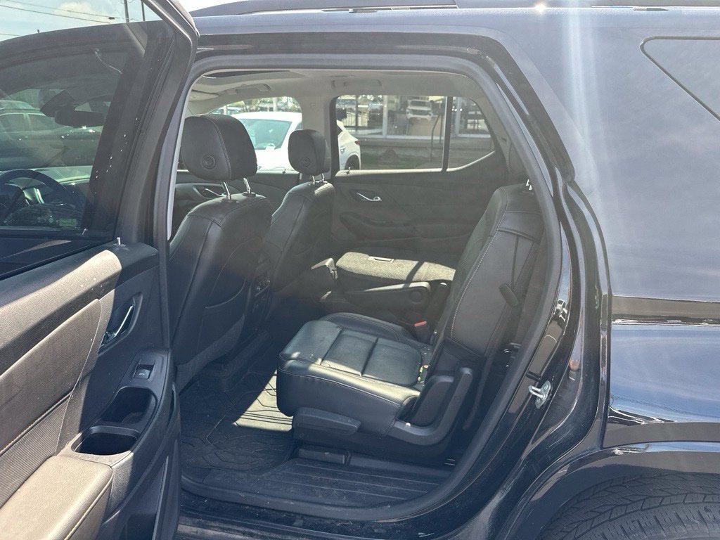 Used 2019 Mosaic Black Metallic Chevrolet Premier image 9