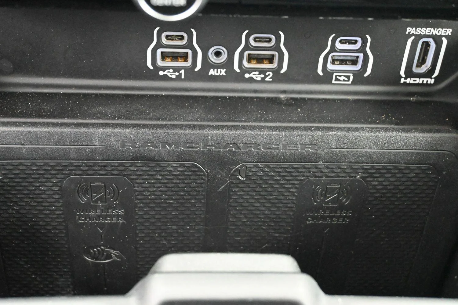 Used 2025 Diamond Black Crystal Pearlcoat Ram Tungsten image 31