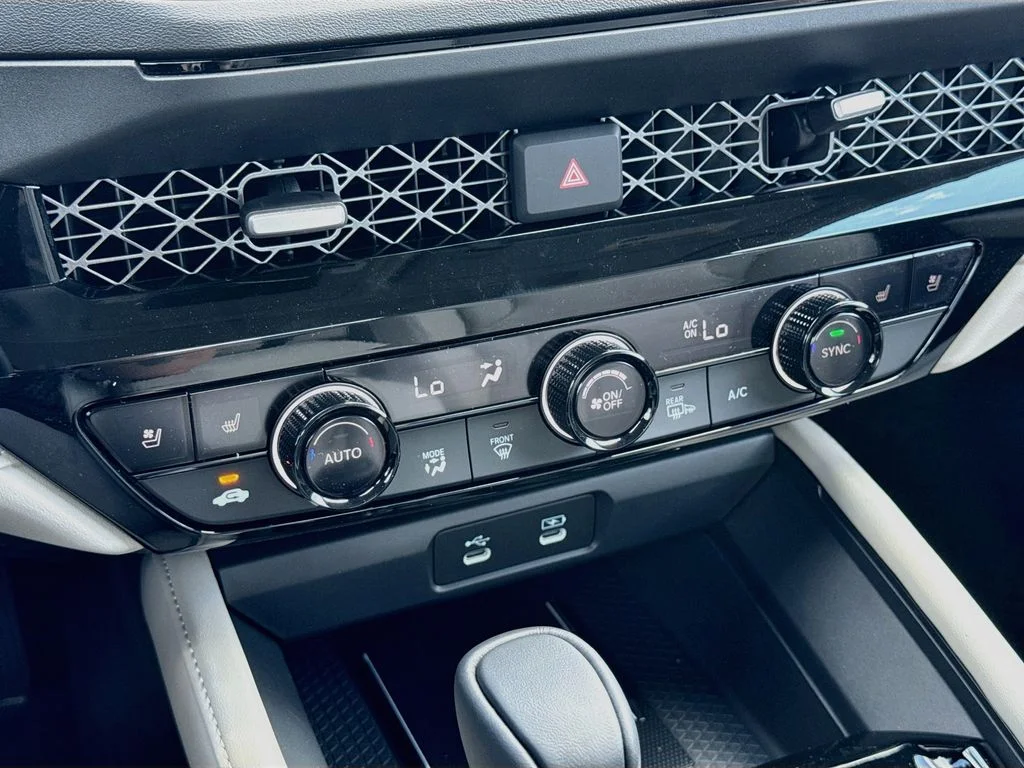 New 2026 Urban Gray Pearl Honda Touring image 21