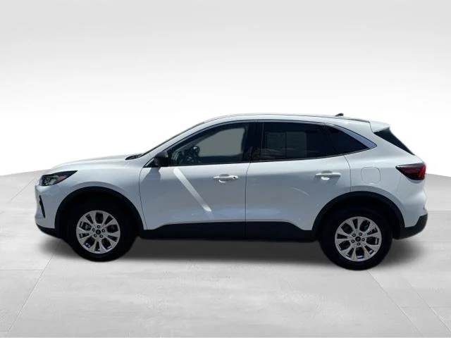 Used 2024 White Ford Active image 4