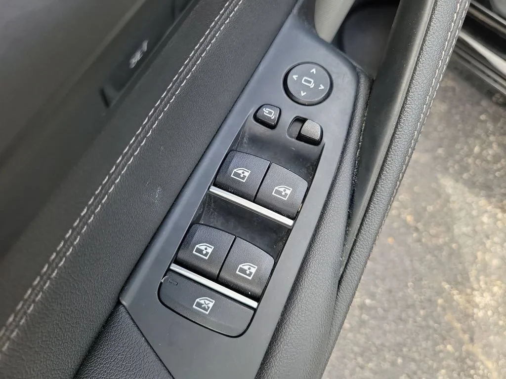Used 2023 Black BMW i image 23