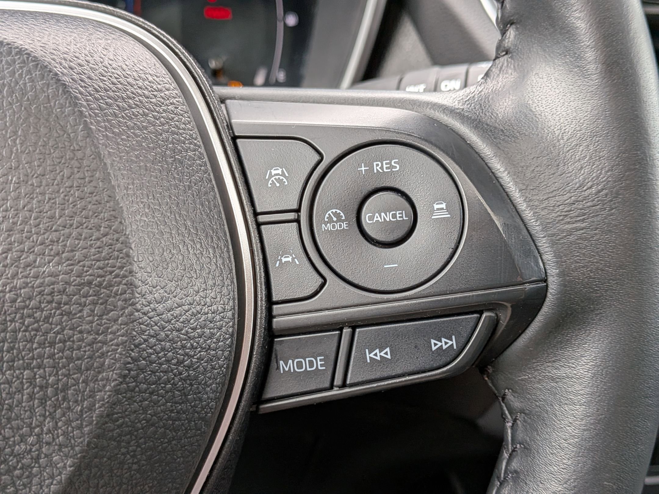Used 2024 Cypress Toyota XLE AWD image 15