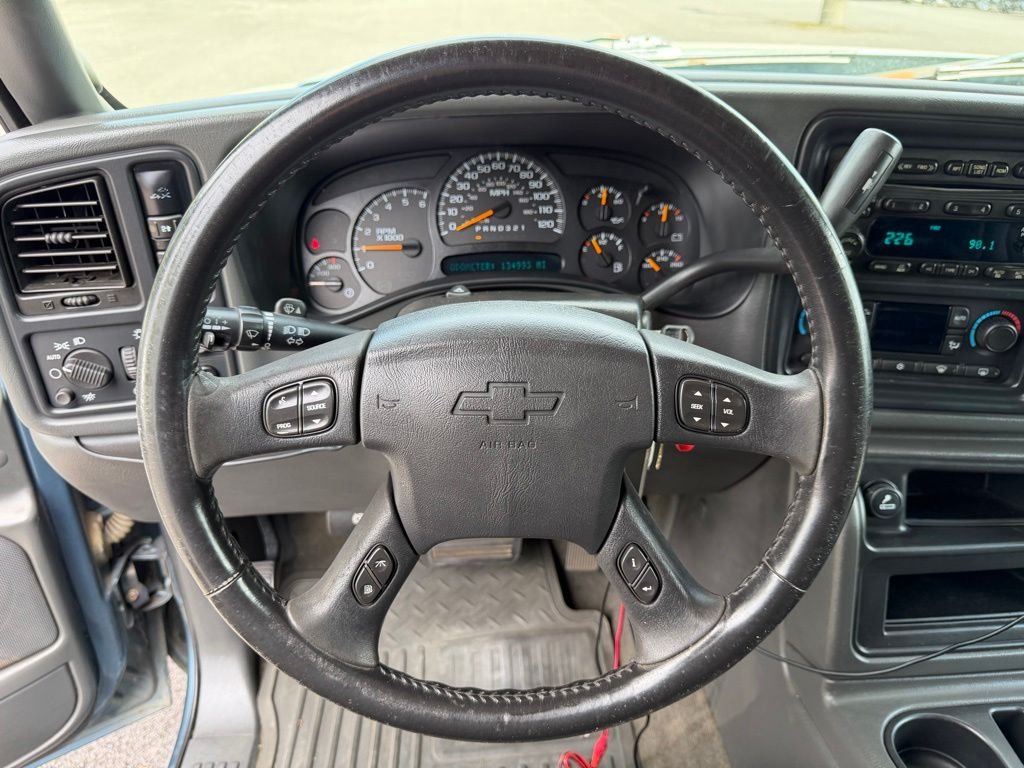 Used 2006 Blue Granite Metallic Chevrolet LT image 19