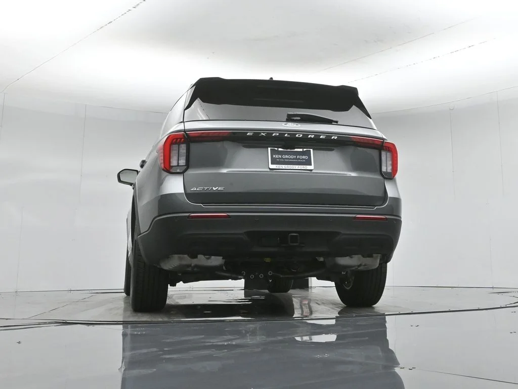 New 2026 Carbonized Gray Metallic Ford Active image 48