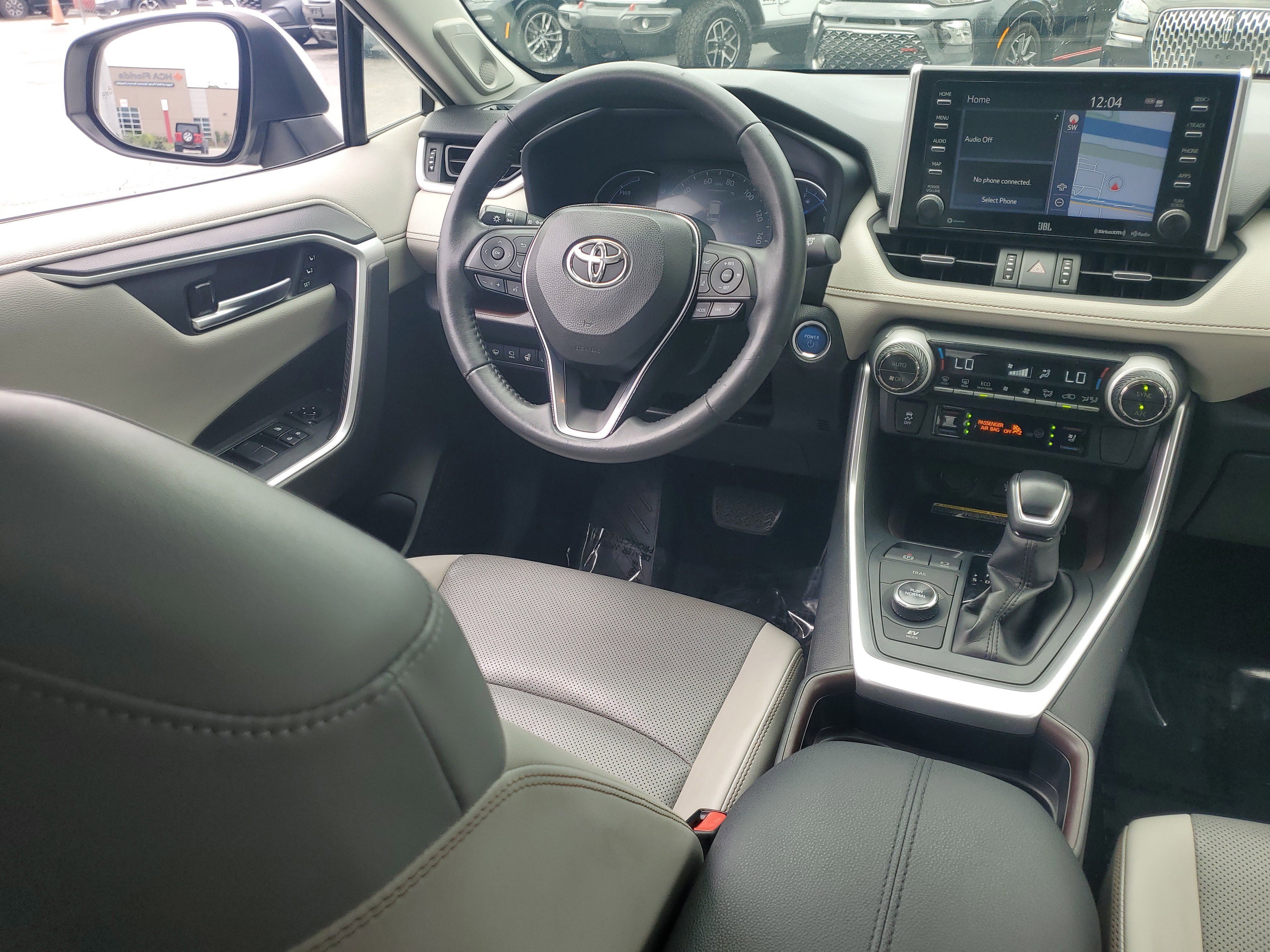 Used 2020 Blizzard Pearl Toyota Hybrid Limited image 18