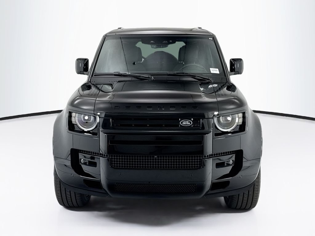 New 2026 Santorini Black Land Rover X-Dynamic SE image 2