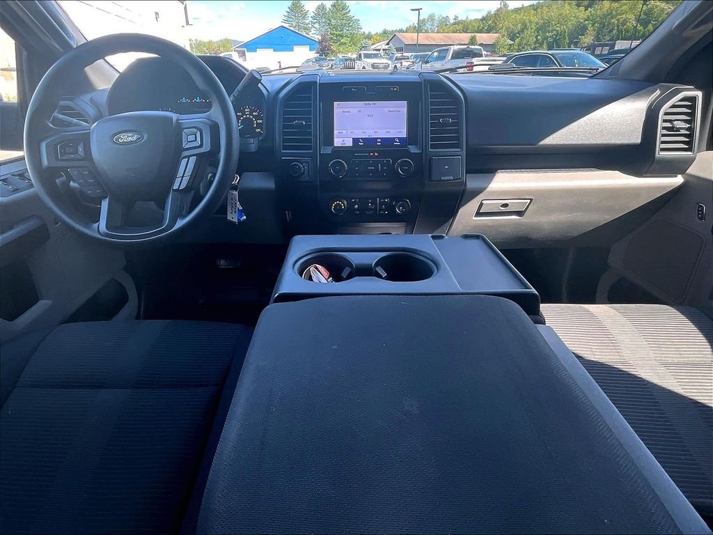 Used 2020 Blue Metallic Ford XL image 21