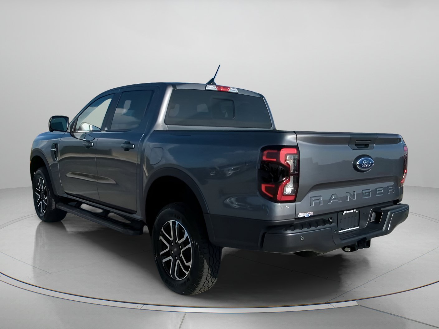New 2026 Carbonized Gray Metallic Ford Lariat® image 18