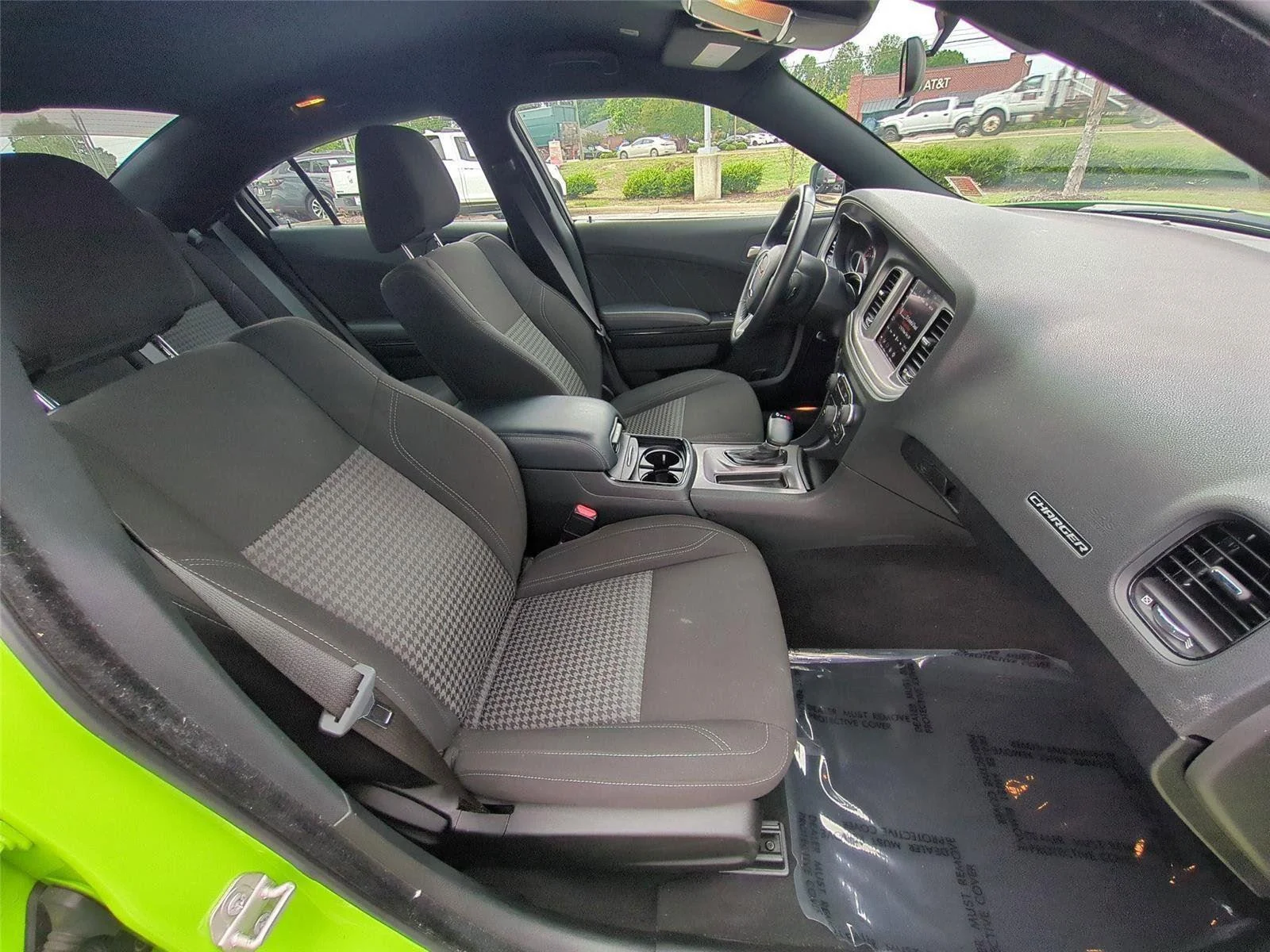 Used 2023 Sublime Metallic Clearcoat Dodge SXT image 36