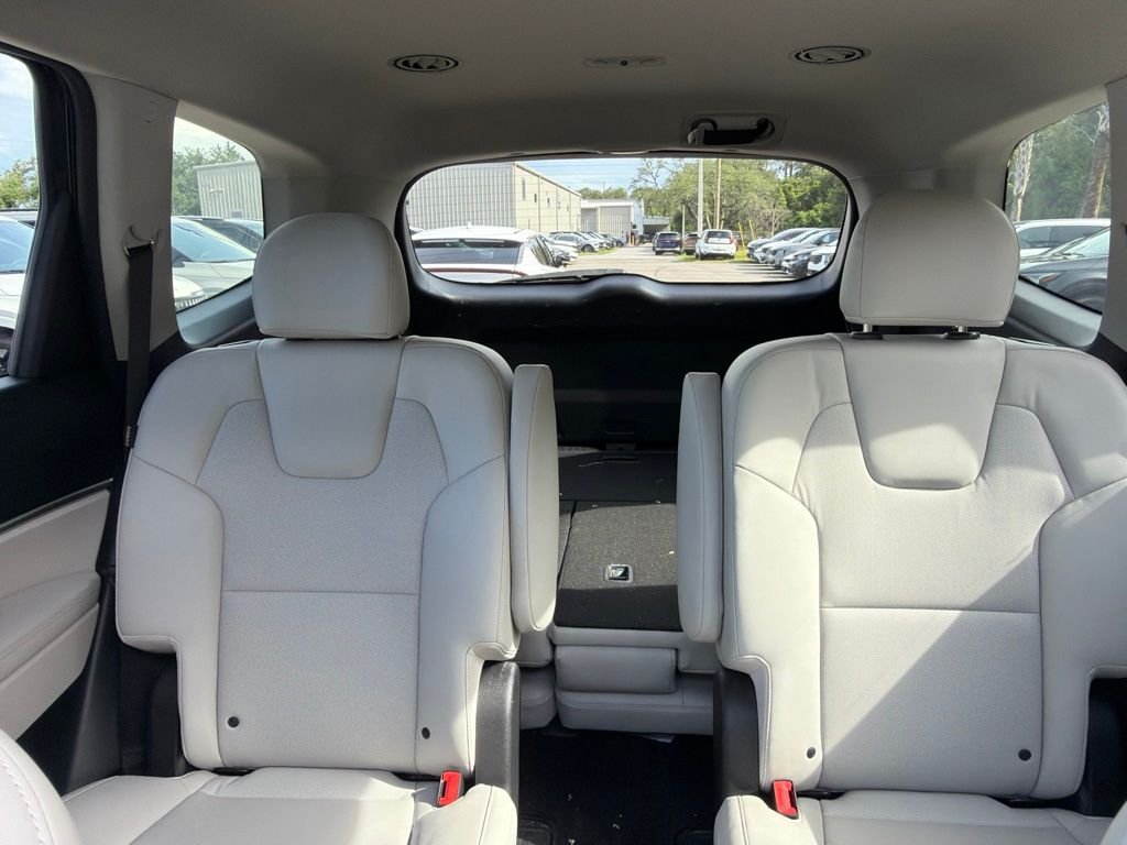 Certified Used 2023 Gray Kia S image 19
