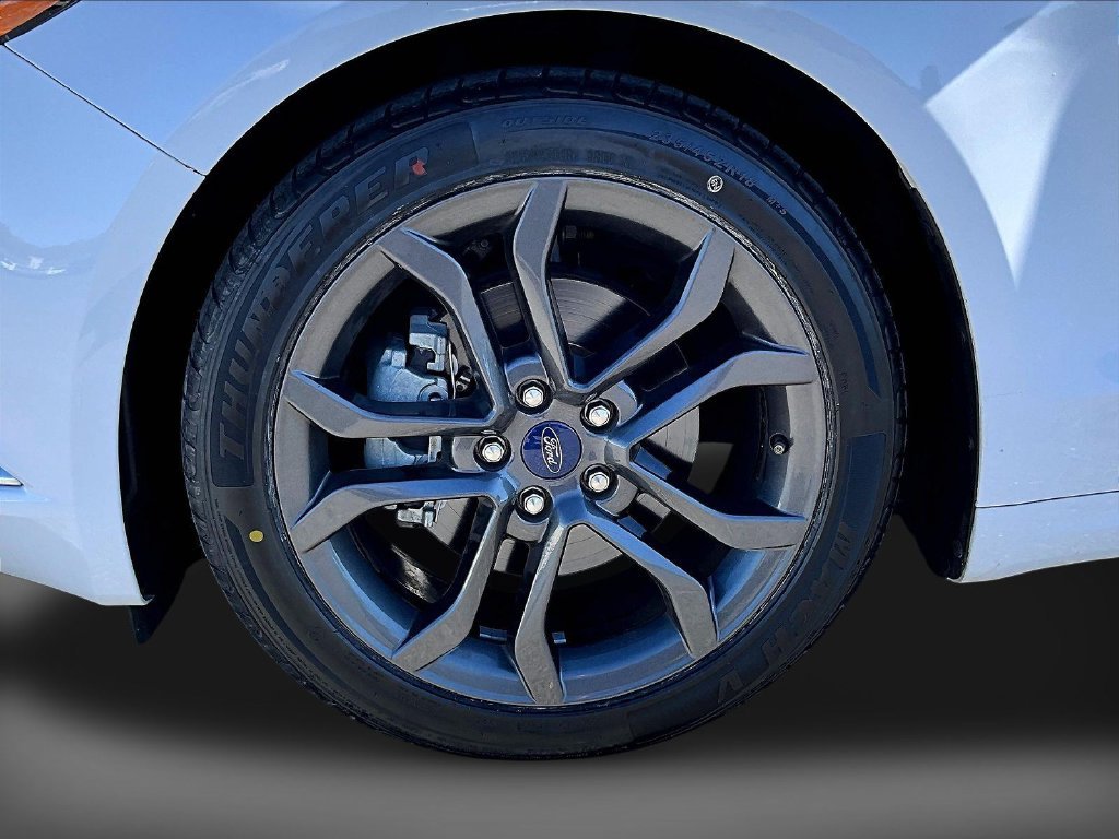 Used 2018 White Ford SE image 38