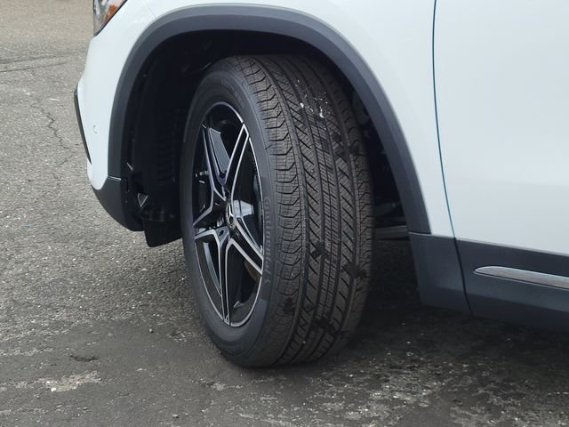 New 2026 White Mercedes-Benz GLA 250 image 33
