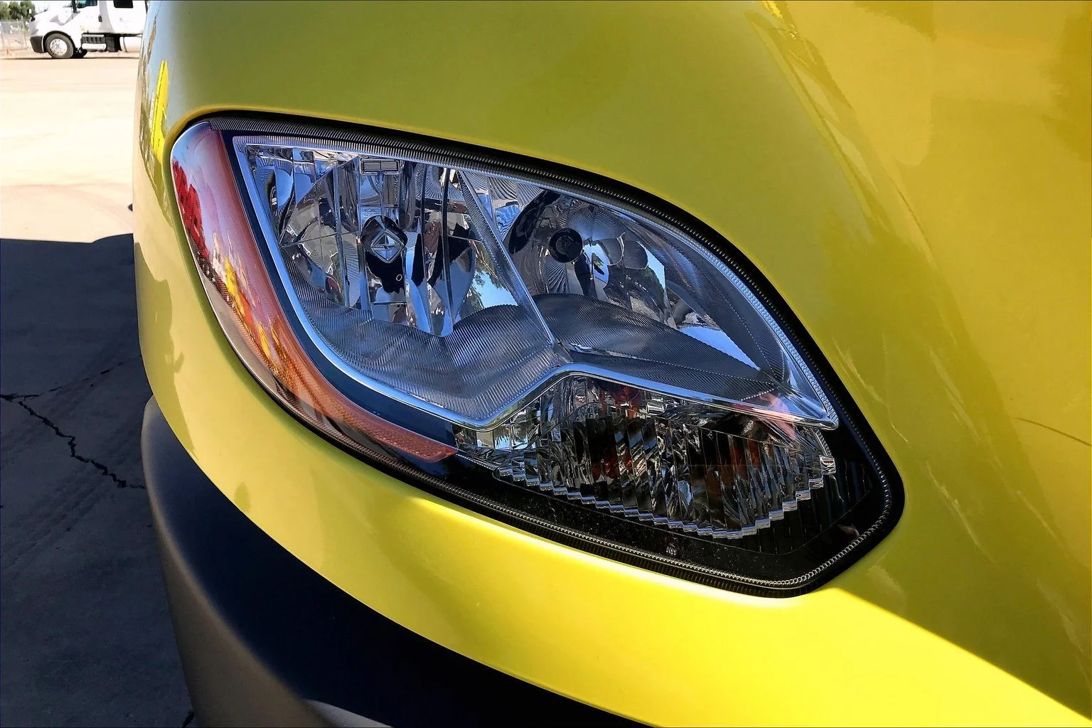 Used 2023 Yellow International  image 29