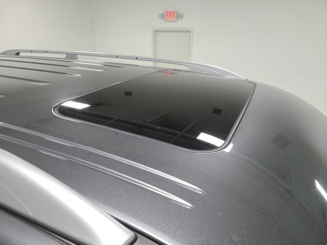 Used 2017 Graphite Shadow INFINITI Base image 11