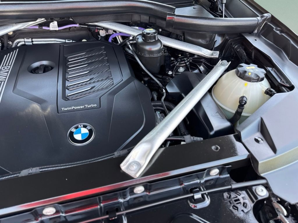 Used 2023 Dark Graphite BMW xDrive40i image 33
