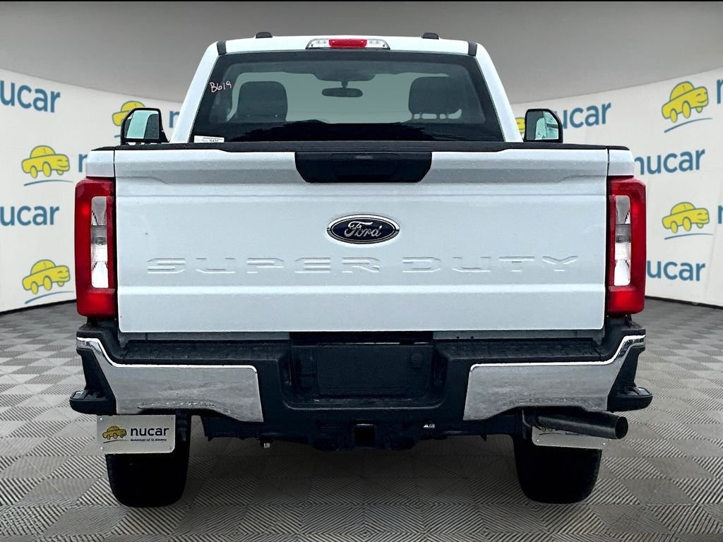 New 2026 Oxford White Ford XL image 6