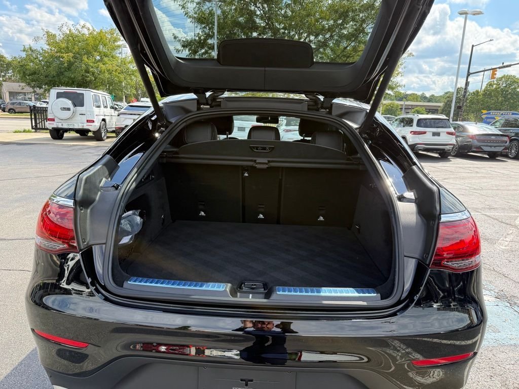 Certified Used 2023  Mercedes-Benz GLC 300 Coupe image 7