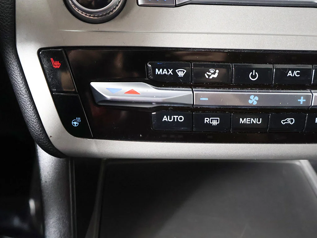 Used 2022 Silver Ford XLT image 46