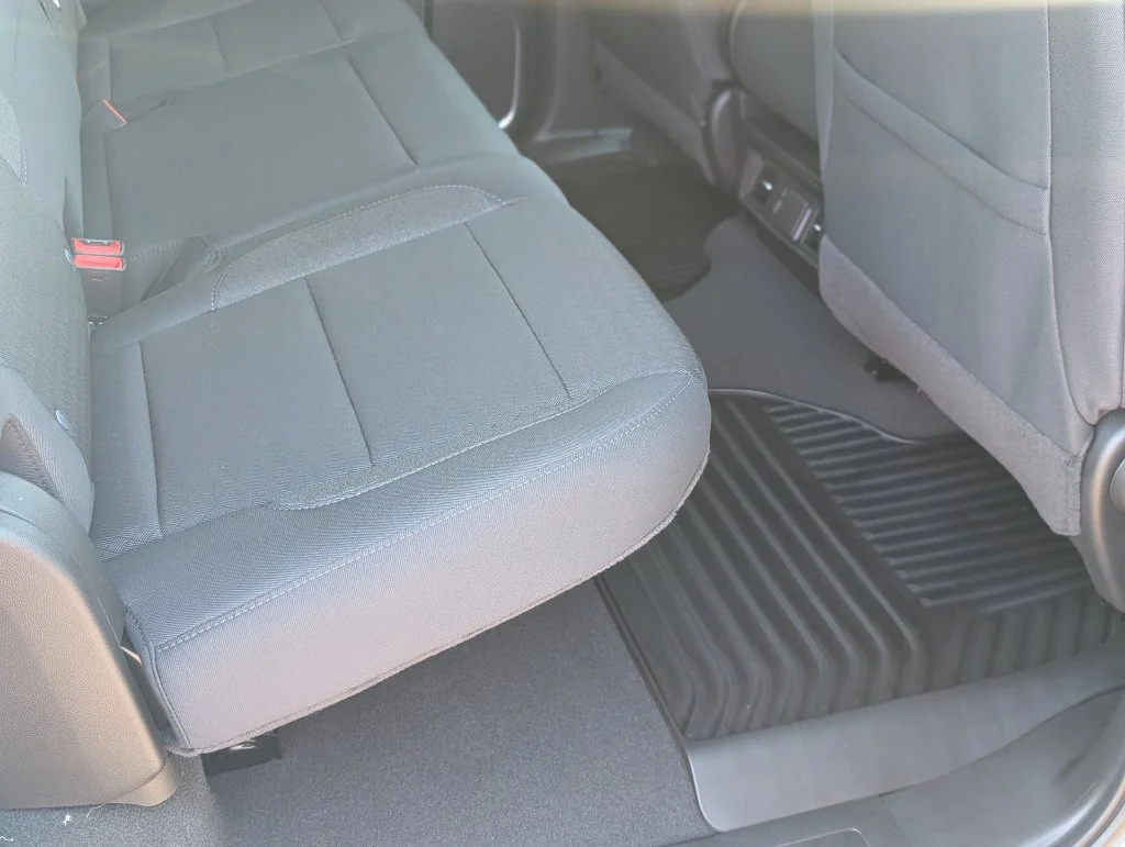 New 2026 Summit White Chevrolet LT image 33